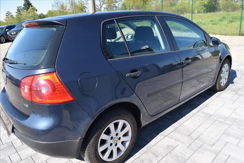 Volkswagen Golf 1,9 TDI 66KW BEZ DPF NOVÁ STK - fotka 4 z 45