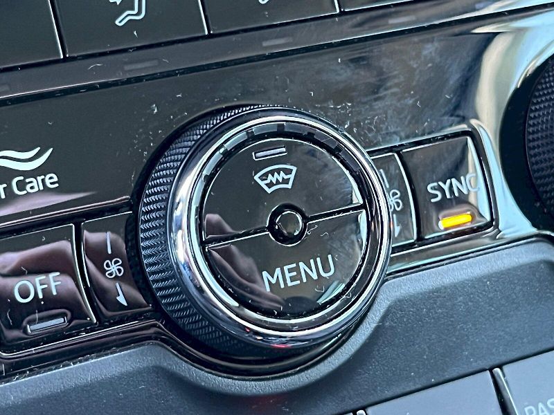 Škoda Karoq (2025) Drive 1,5TSI 110kW 6-ti. st. m - fotka 23 z 35