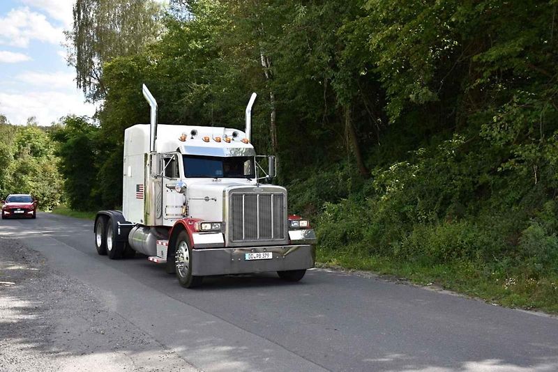 Z návštěvy 6. ročníku US Racket Trucks v Lužné.