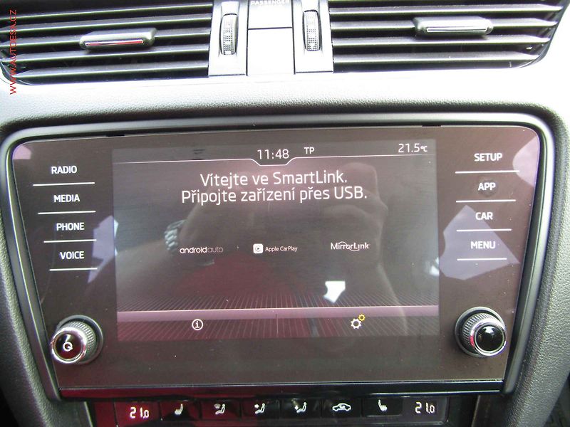 Škoda Octavia (2017) 1.6 TDi, 2.maj,ČR, AC - fotka 15 z 20