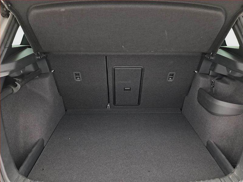 Škoda Karoq (2025) 2.0 TDI, Sportline, Navigace - fotka 14 z 23