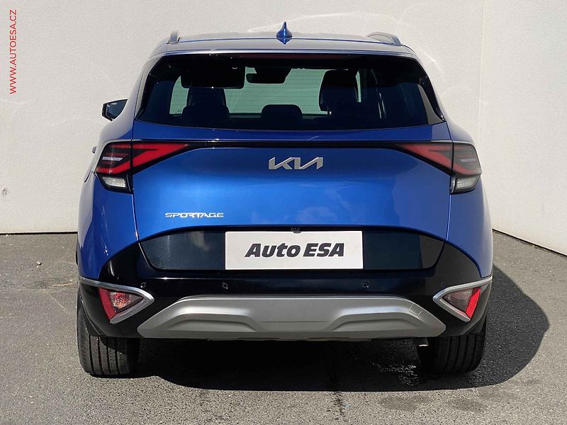 Kia Sportage (2023) 1.6 T-GDi, 2.maj,ČR, TOP - fotka 5 z 19