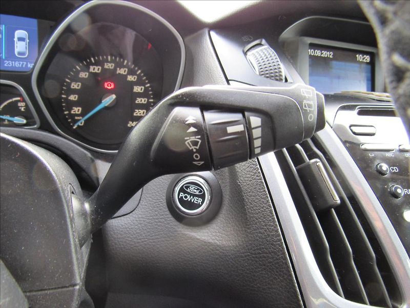 Ford Focus 1,0 EcoBoost 92kW - fotka 21 z 31