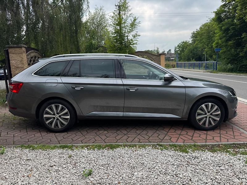 Škoda Superb 2.0 STYLE 1.MAJ ČR DPH KŮŽE - fotka 26 z 26