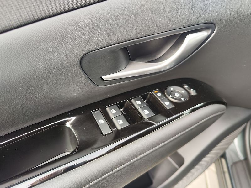 Hyundai Tucson 1.6 T-GDI/118kW Style DCT - fotka 31 z 34