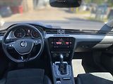 Volkswagen Passat 2,0 TDI Highline AT - náhled 9