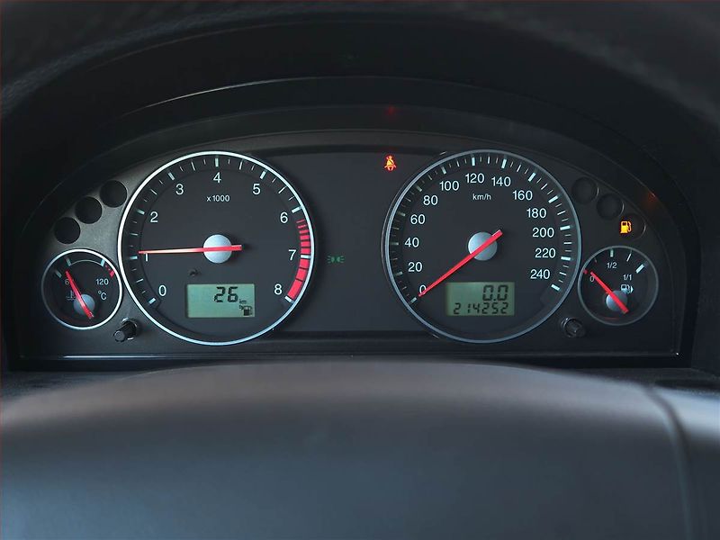 Ford Mondeo (2007) Trend 1.8 16V, nová STK - fotka 11 z 14