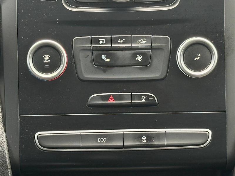 Renault Mégane (2019) 1.3 TCe 75 kW Life - fotka 13 z 20