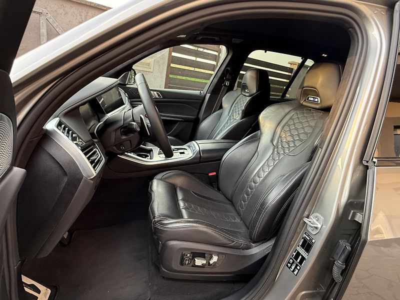 BMW X5 (2021) M, Akrapovič, nové brzdy, PPF - fotka 16 z 28