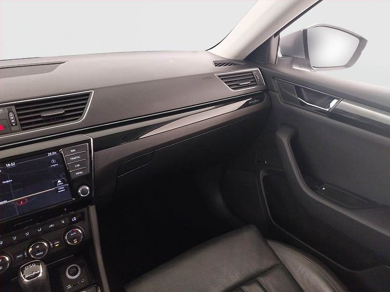 Škoda Superb (2016) Laurin&Klement 2.0 TDI - fotka 8 z 26