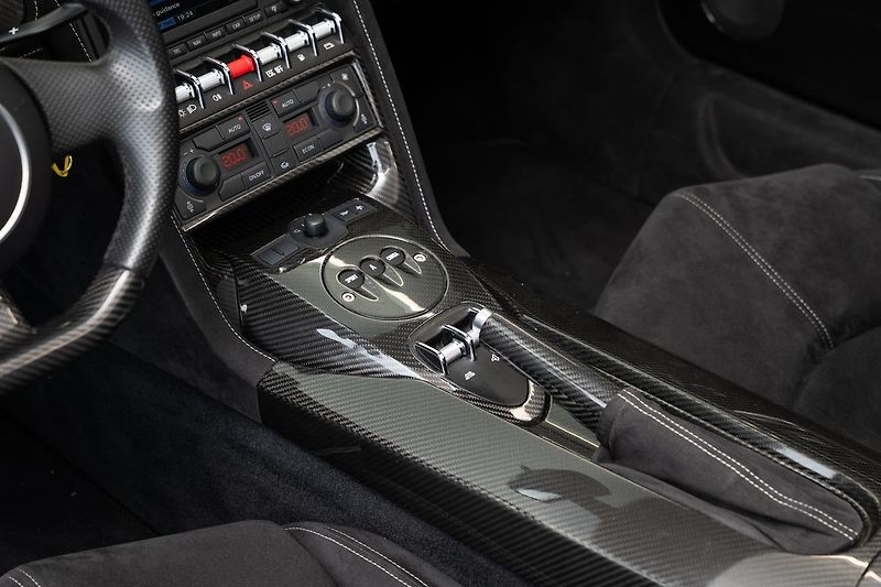 Lamborghini Gallardo Spyder Karbo/Alcantace/Kamera - fotka 10 z 20