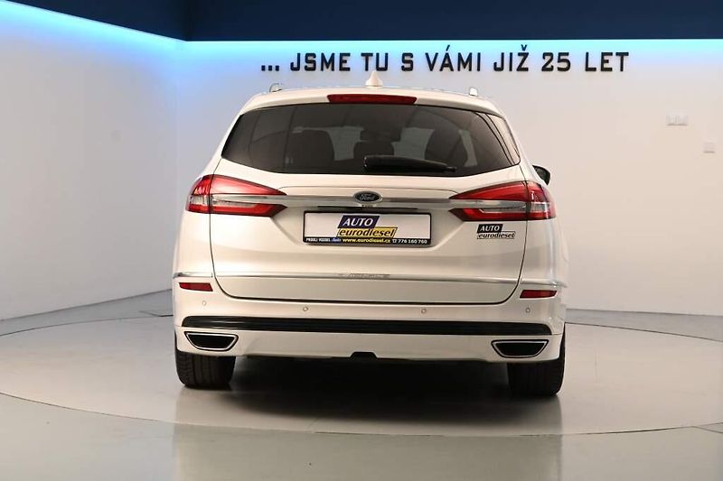 Ford Mondeo (2021) 2.0 VIGNALE 140 KW LED ACC Mas - fotka 6 z 39