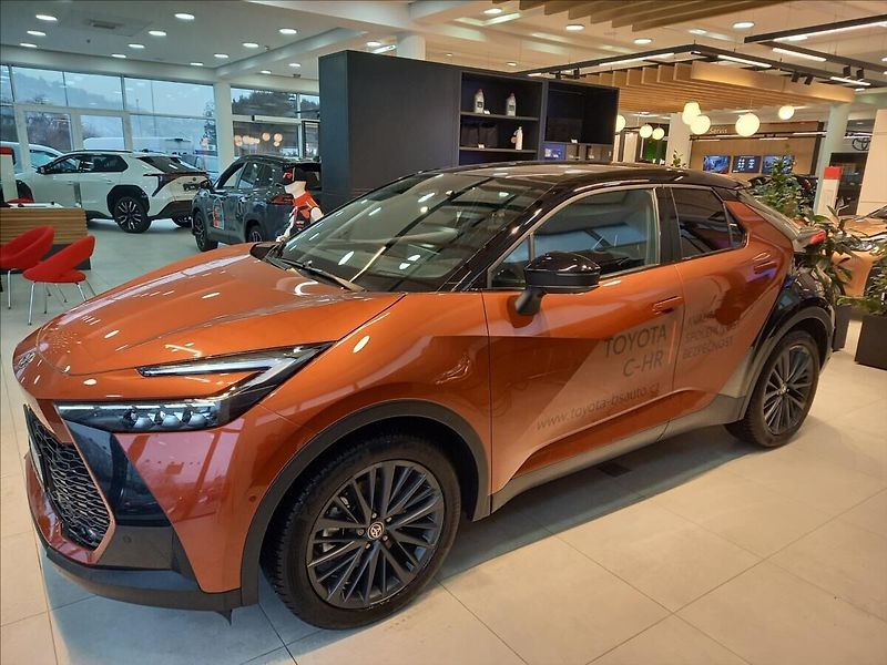 Toyota C-HR 2,0 Tokyo Edition  PHEV - fotka 3 z 14