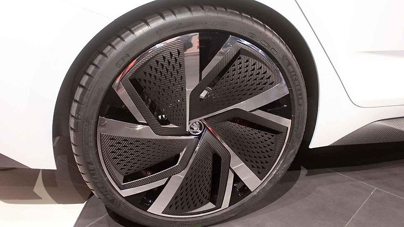 Škoda Vision RS je hatchback, který příští rok v umírněné podobě nahradí současný Rapid