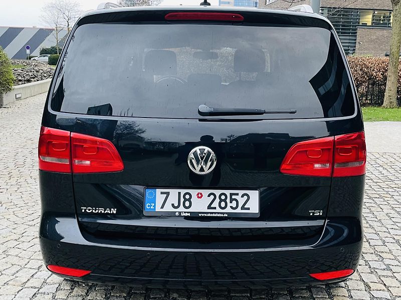Volkswagen Touran 1.4TSI VÝHŘEV SERVISKA TAŽNÉ - fotka 15 z 43
