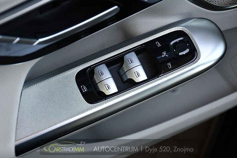 Mercedes-Benz EQE 500 AMG 4MATIC  - fotka 21 z 53