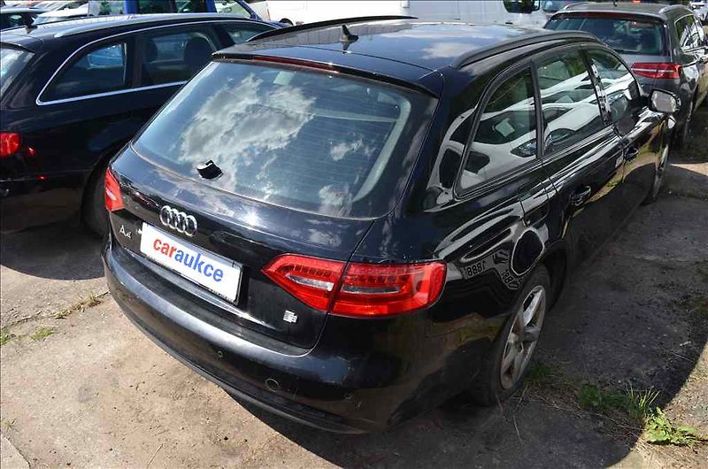 Audi A4 (2014) 2,0 TDI - fotka 4 z 22