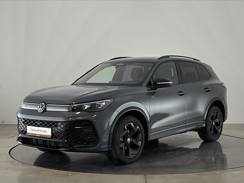Volkswagen Tiguan R-Line 4MOT DSG - fotka 1 z 31