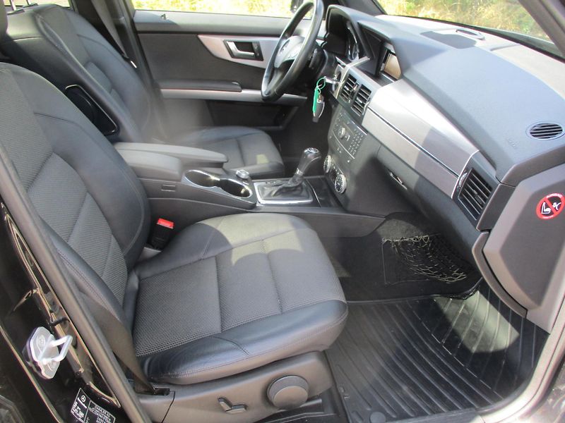 Mercedes-Benz GLK 220 CDi*4MATIC*BLUEEFF*TZ*AMG - fotka 25 z 37