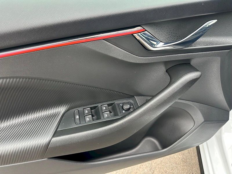Škoda Kamiq (2025) 1,0 TSI / 85 KW / DSG / Monte - fotka 26 z 30