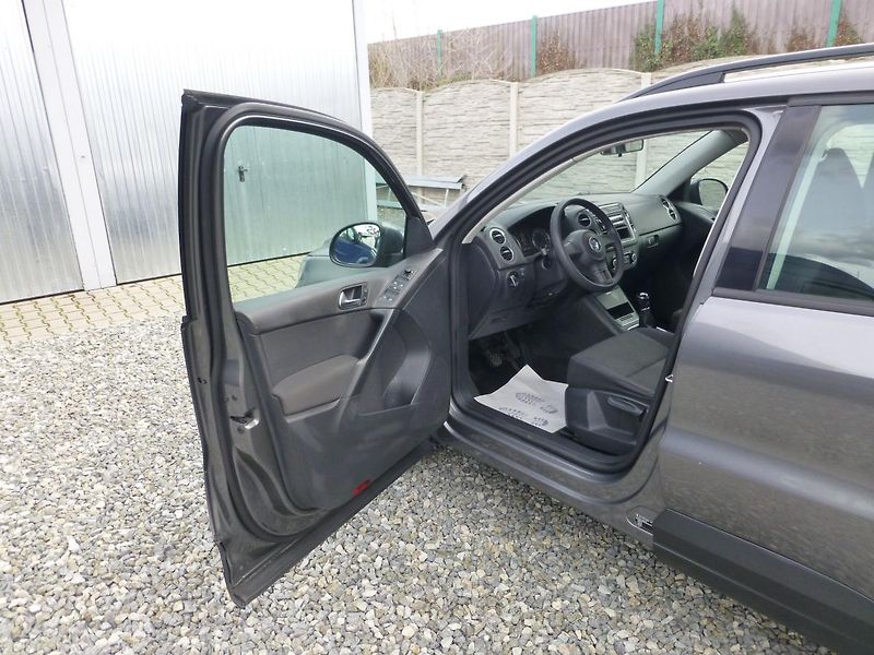 Volkswagen Tiguan 1.4TSi 120PS LIFE FACE-LIFT 1A - fotka 115 z 186