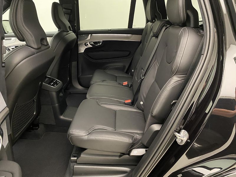 Volvo XC90 T8 RECHARGE BLACK EDITION 7m - fotka 5 z 70