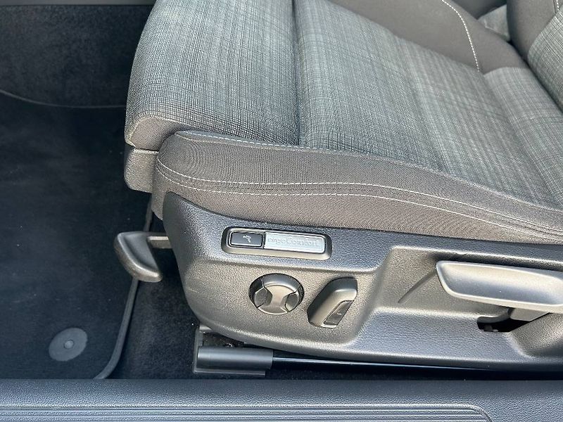 Volkswagen Passat Business 1,5TSI - fotka 7 z 26