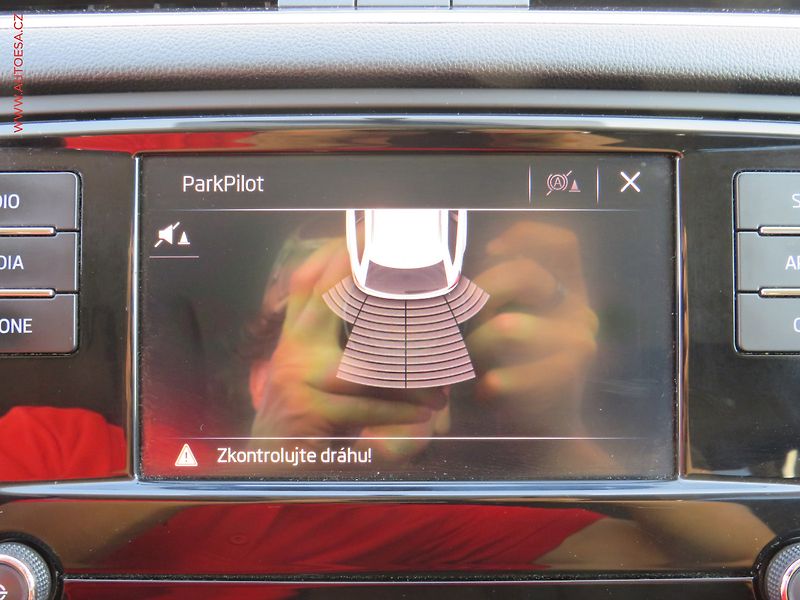 Škoda Octavia (2018) 1.6 TDi, ČR, Ambition - fotka 15 z 19