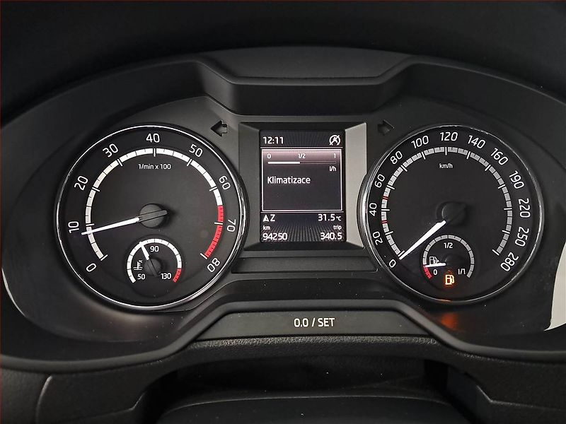 Škoda Octavia (2014) RS 2.0 TSI, Automat - fotka 11 z 22