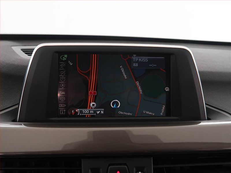 BMW X1 (2016) sDrive18d, Automat, Kůže - fotka 20 z 21