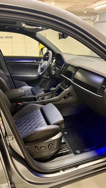 Škoda Kodiaq (2024) RS Challenge TSI 180kW PANO - fotka 14 z 56