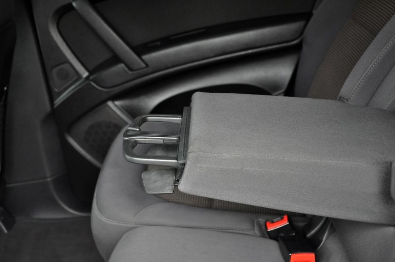 Audi Q7 (2010) 3.0 TDi V6 QUATTRO,XENONY,FACE - fotka 29 z 47