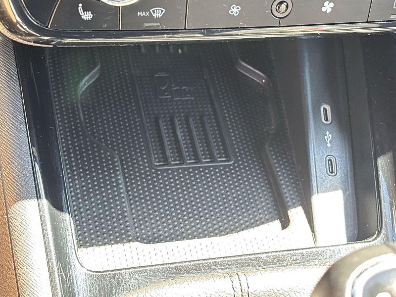 Škoda Kamiq (2025) 1.5 TSI Monte Carlo - fotka 21 z 29