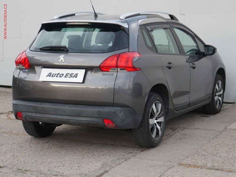 Peugeot 2008 (2016) 1.2 PT, 1.maj,ČR, servis - fotka 6 z 20