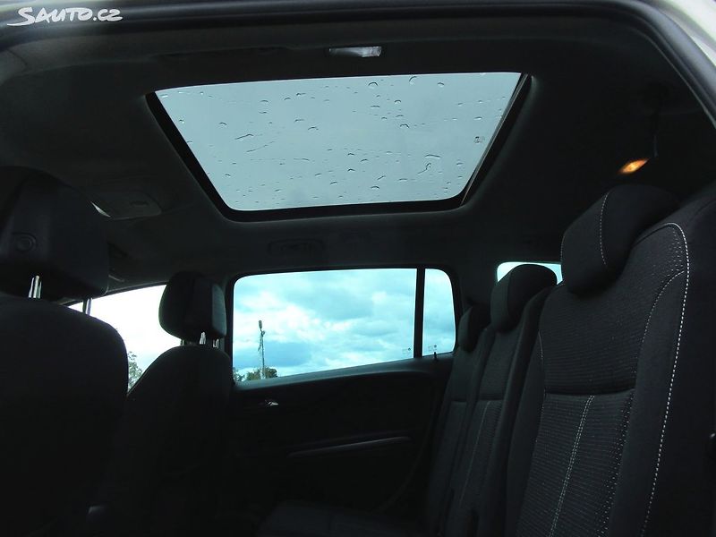 Opel Zafira 1,6D-100KW-NOVÁ STK - fotka 13 z 24