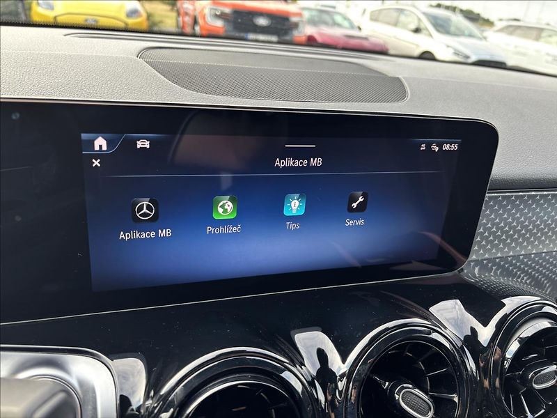 Mercedes-Benz GLB 2,0 200d 110kW 4Matic DCT - fotka 28 z 45