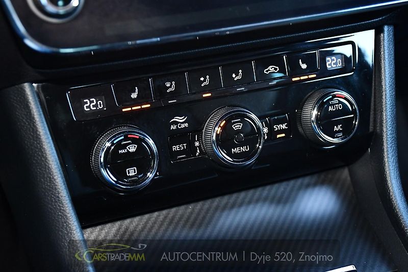 Škoda Superb 2,0TDI SPORTLINE DSG ČR 1.MAJ  - fotka 32 z 56