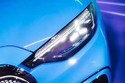 Mercedes-Benz letos odstartoval novou éru jako globální partner ženského tenisu (WTA). Své ambice v tomto sportu nyní potvrzuje i v České republice, kde v rámci ostravského turnaje představuje dvě klíčové novinky: novou generaci modelů GLB a GLC.