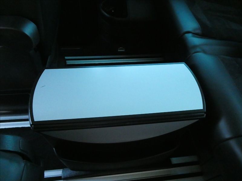 Volkswagen Multivan 2,0 TDi DSG Highline,1.majitel - fotka 27 z 50