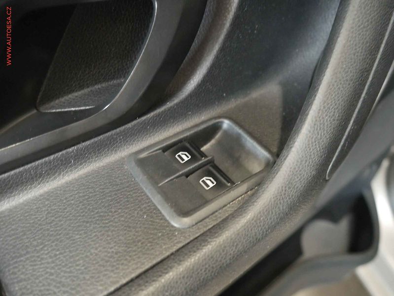 Škoda Roomster (2011) 1.2 TSi, 2.maj,ČR, servis - fotka 17 z 17