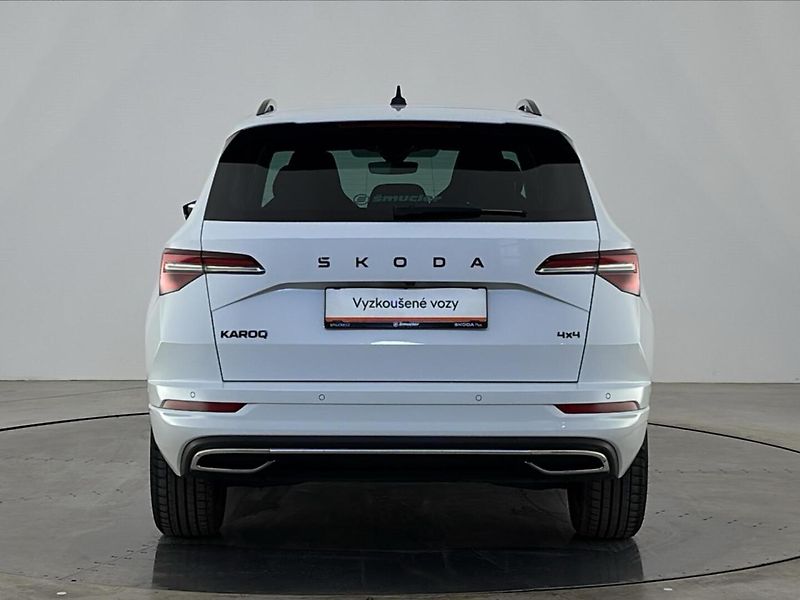 Škoda Karoq Sportline 4x4 DSG - fotka 17 z 29