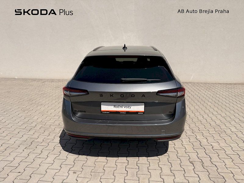 Škoda Superb (2025) COMBI SPORTLINE - fotka 9 z 35