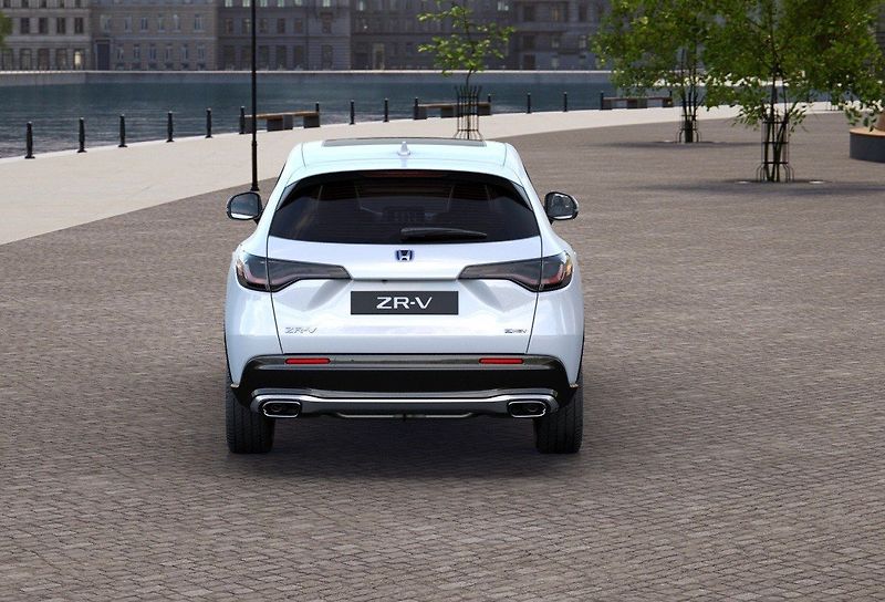 Honda ZR-V (2026) 2.0e:HEV 135kW ADVANCE SKLADEM - fotka 4 z 24