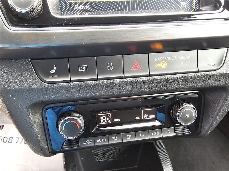 Škoda Fabia III 1,0TSi 81KW Drive NAVI - fotka 23 z 44