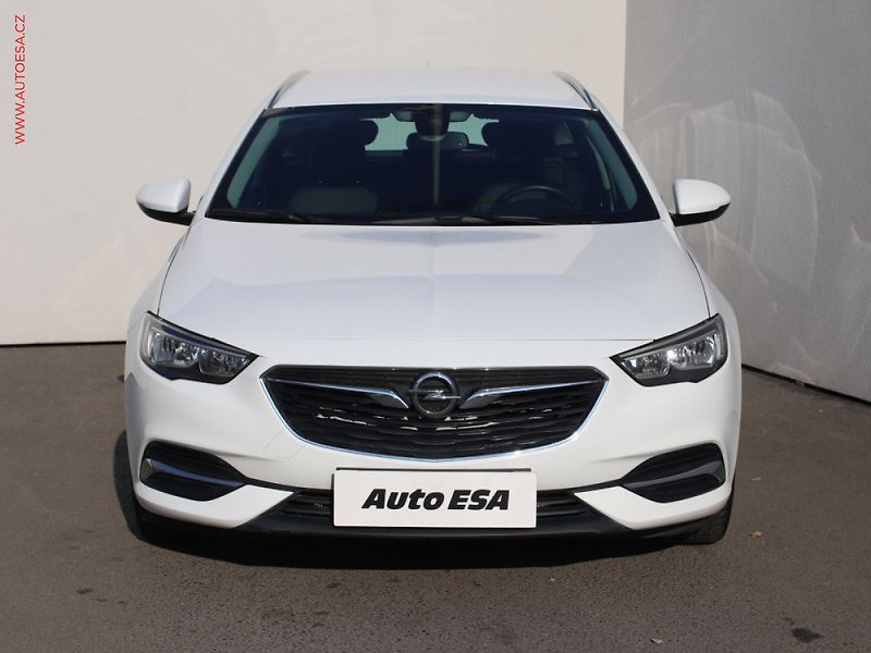 Opel Insignia (2017) 2.0 CDTi, OPC line, LED - fotka 2 z 3
