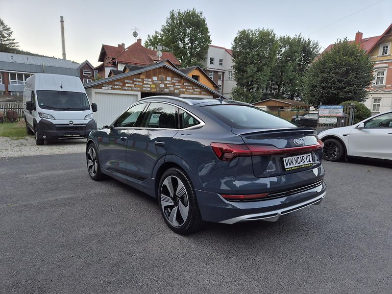 Audi e-tron SPORTBACK 300kw SOH 97,2% - fotka 4 z 45