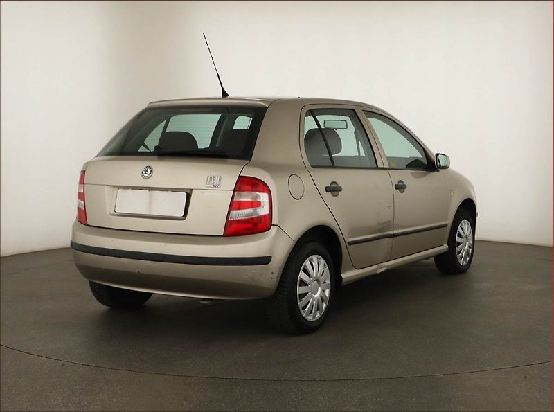 Škoda Fabia (2005) 1.4 16V, po STK, Klima - fotka 5 z 11