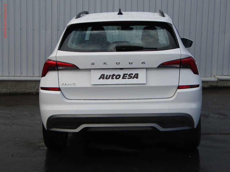 Škoda Kamiq (2021) 1.0TSi, 2.maj,ČR, LED, AC - fotka 5 z 18