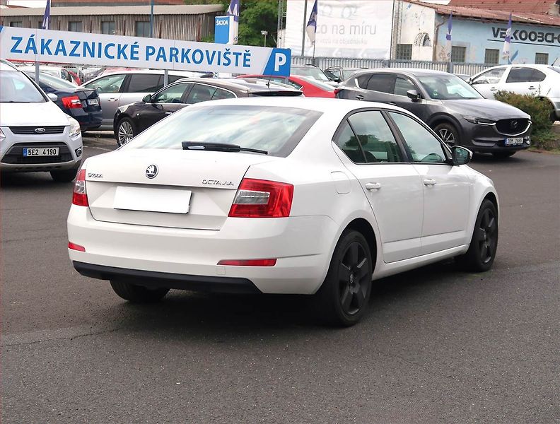 Škoda Octavia (2015) Ambition 1.6 TDI, Automat - fotka 5 z 16