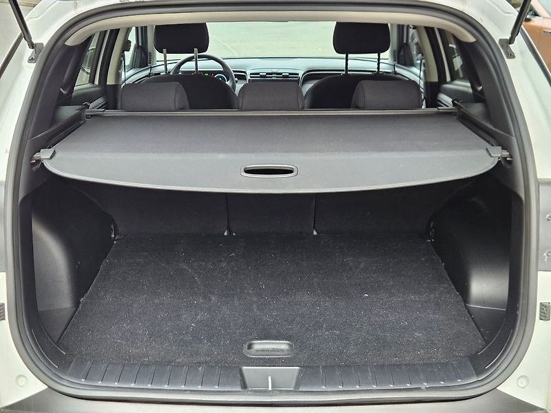 Hyundai Tucson 1,6 T-GDi, Smart, 1.majitel - fotka 14 z 17